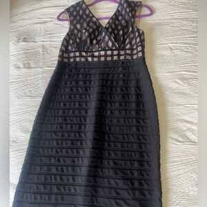 Adrianna Papell Sleevless Black Lace V-Neck Cocktail Bodyconn Dress. Womens 8.